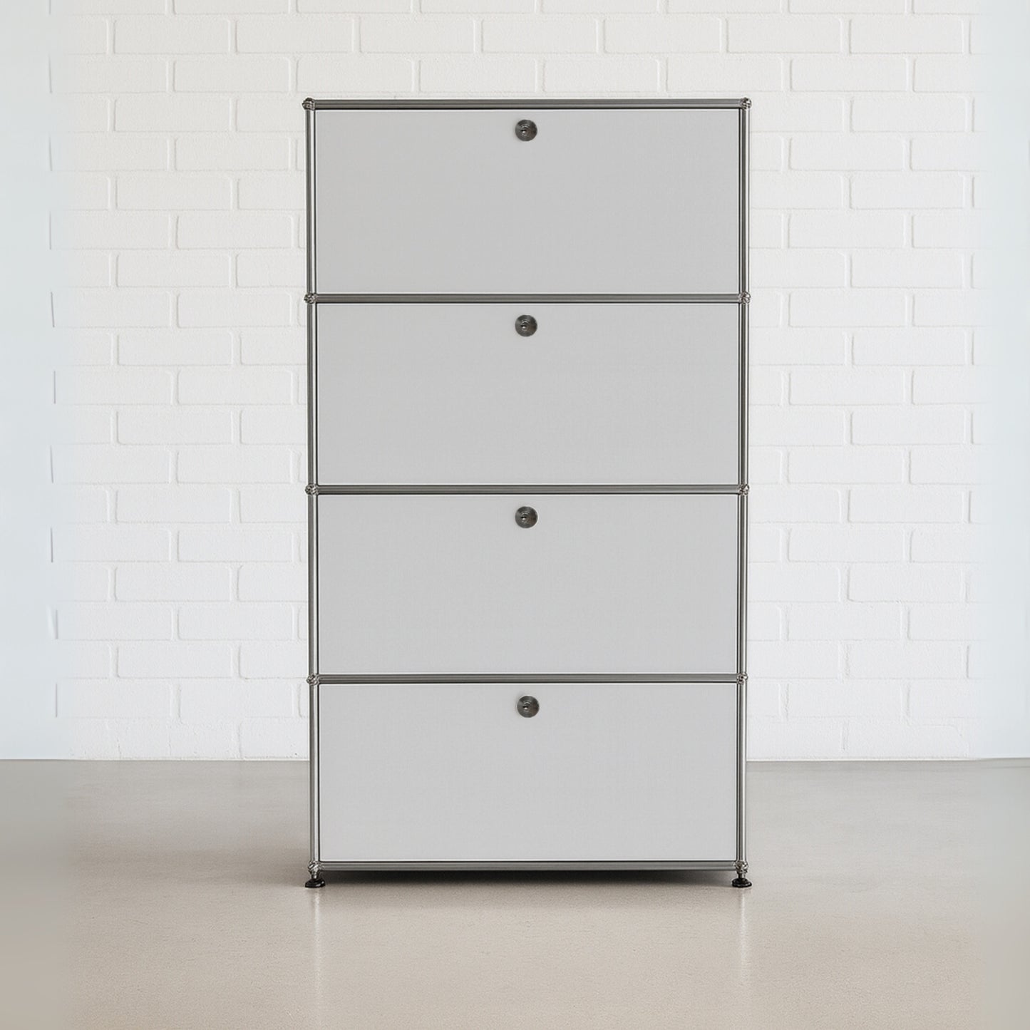 USM Haller Highboard lichtgrau 1x4 mit 4 Auszügen (1. Gen.)