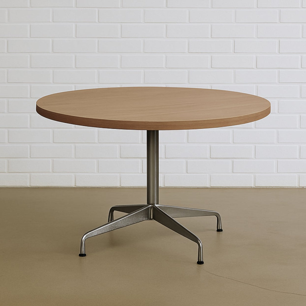 Vitra Besprechungstisch Segmented Table rund 100cm Ahornfurnier mit Eames Untergestell Chrom