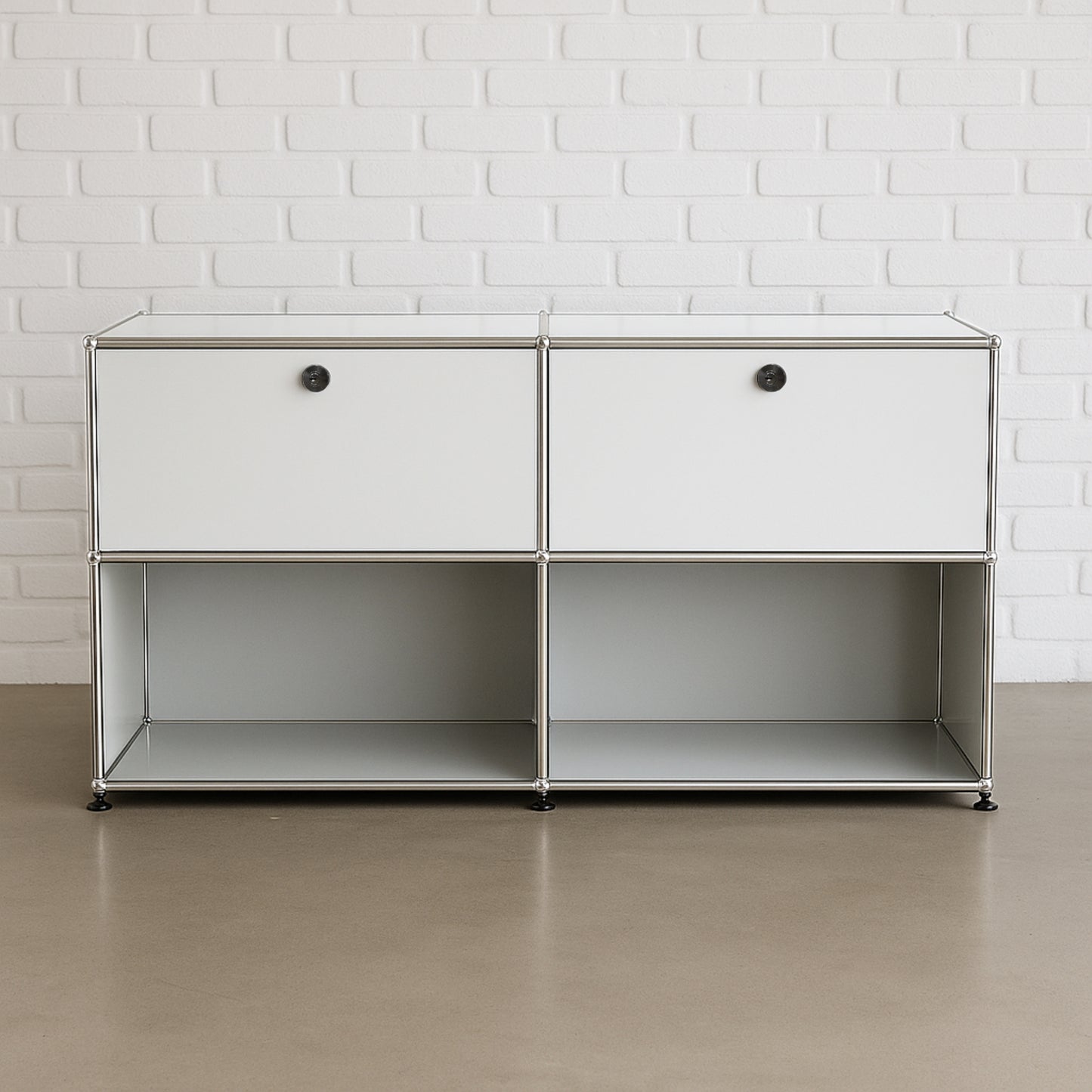 USM Haller Sideboard 2x2 weiß 2 Klappen (1. Gen.)