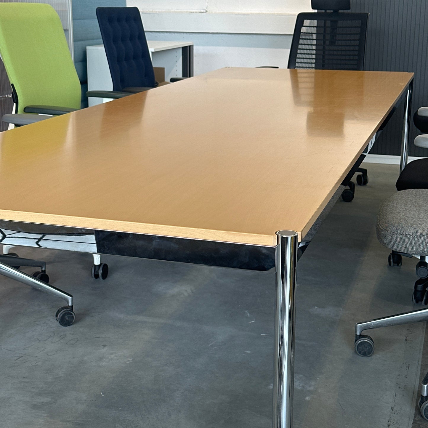 USM Haller Tisch 300x100cm Buche