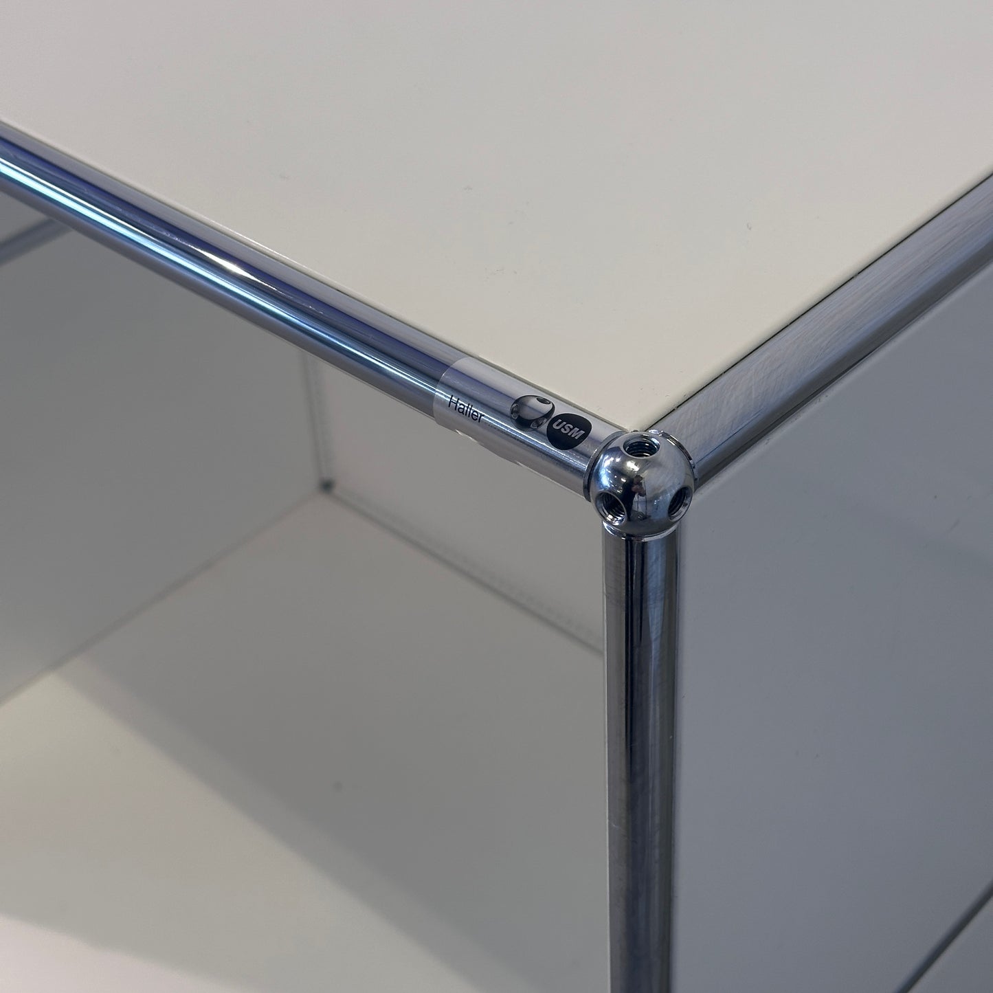 Technikmöbel 152,5x52,5x63mm weiß 2x Klappen