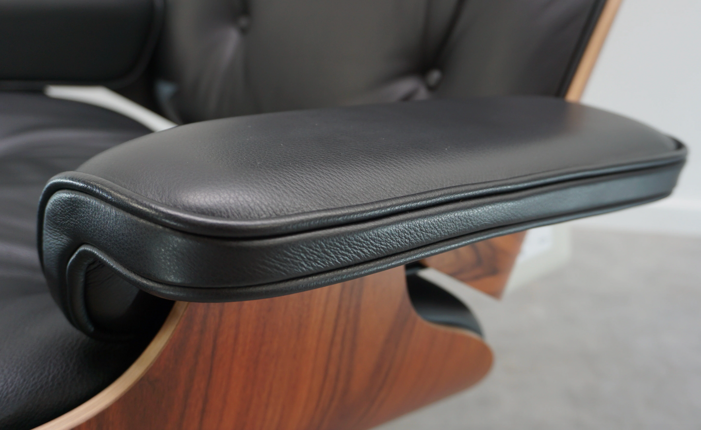 Vitra Lounge Chair inkl. Ottoman