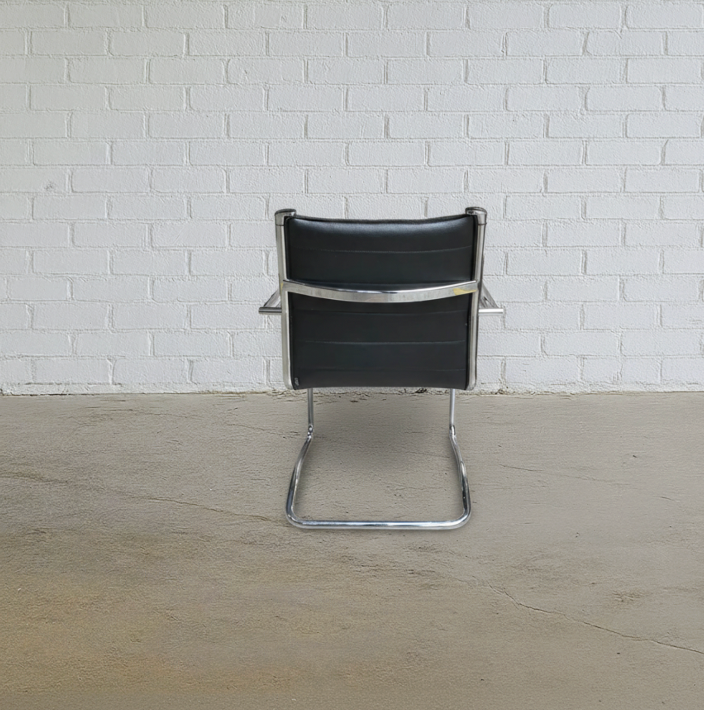 Sitland Freischwinger Leder/Chrom