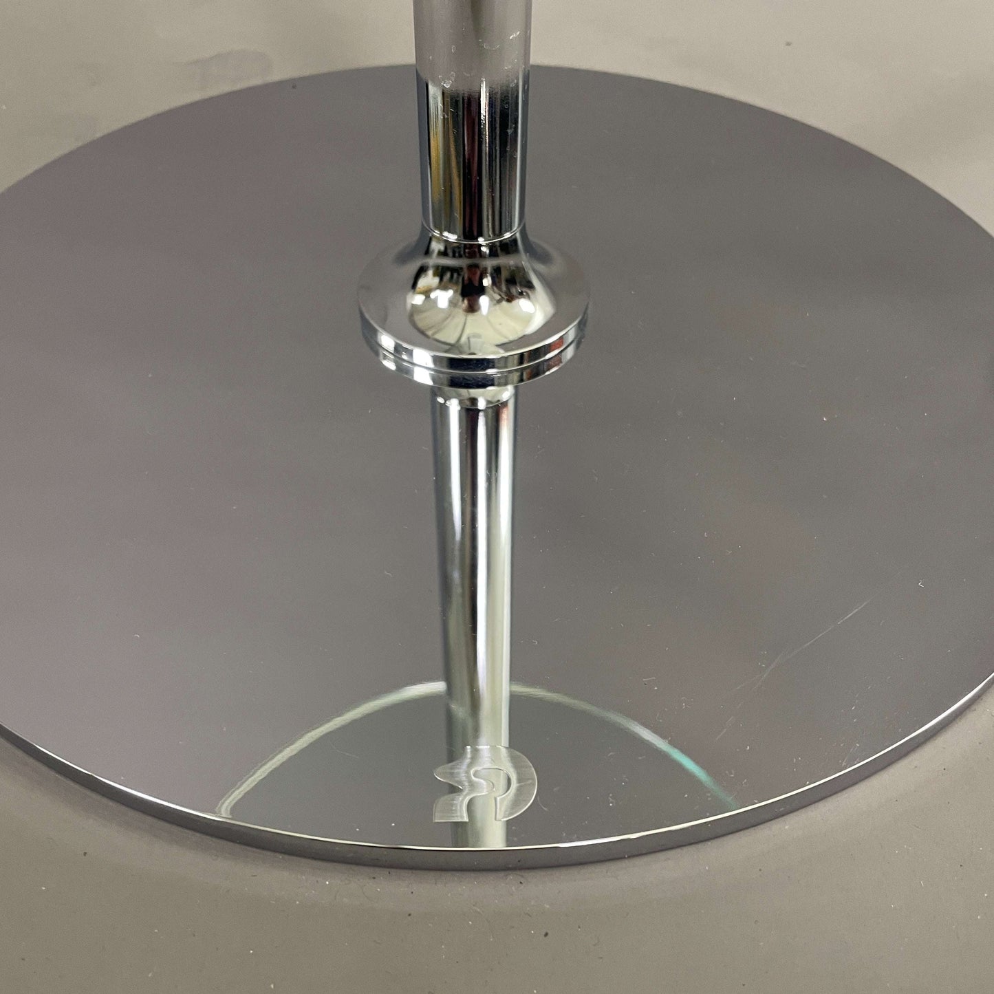 Draenert Beistelltisch Glas mit chromfarbenem Fuß und Ø35cm Platte, modernes Design