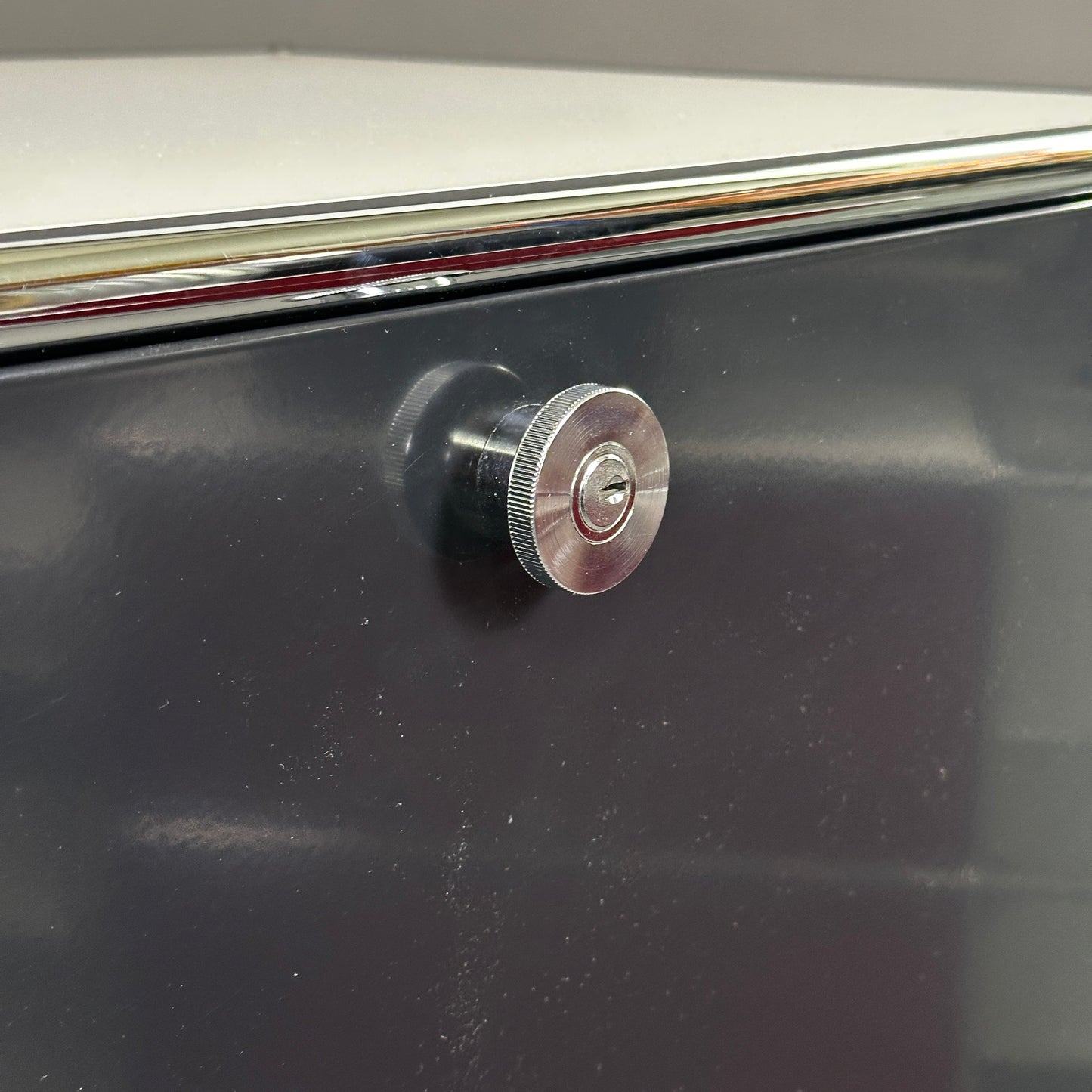 USM Haller 1x3 Highboard 50er tief weiß / schwarz
