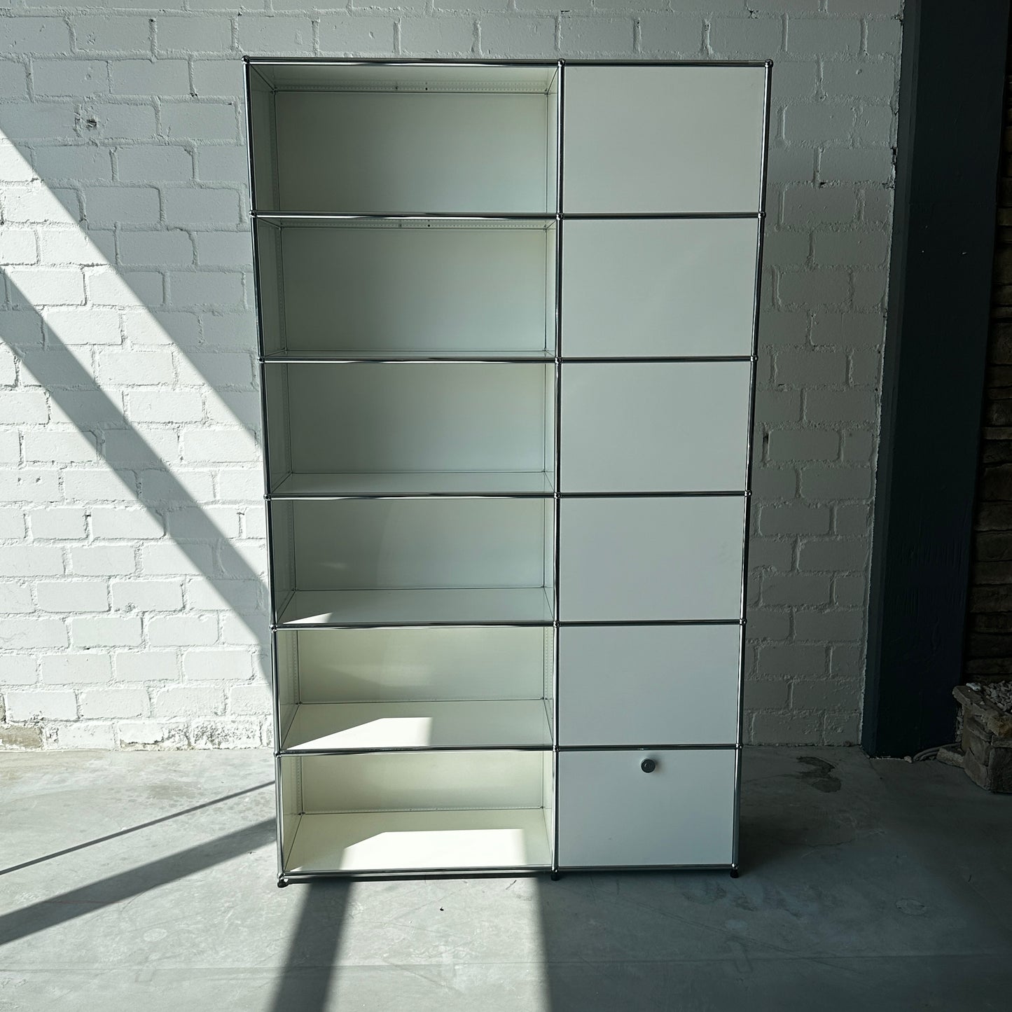 USM Haller Garderobe / Regal weiß 2x6