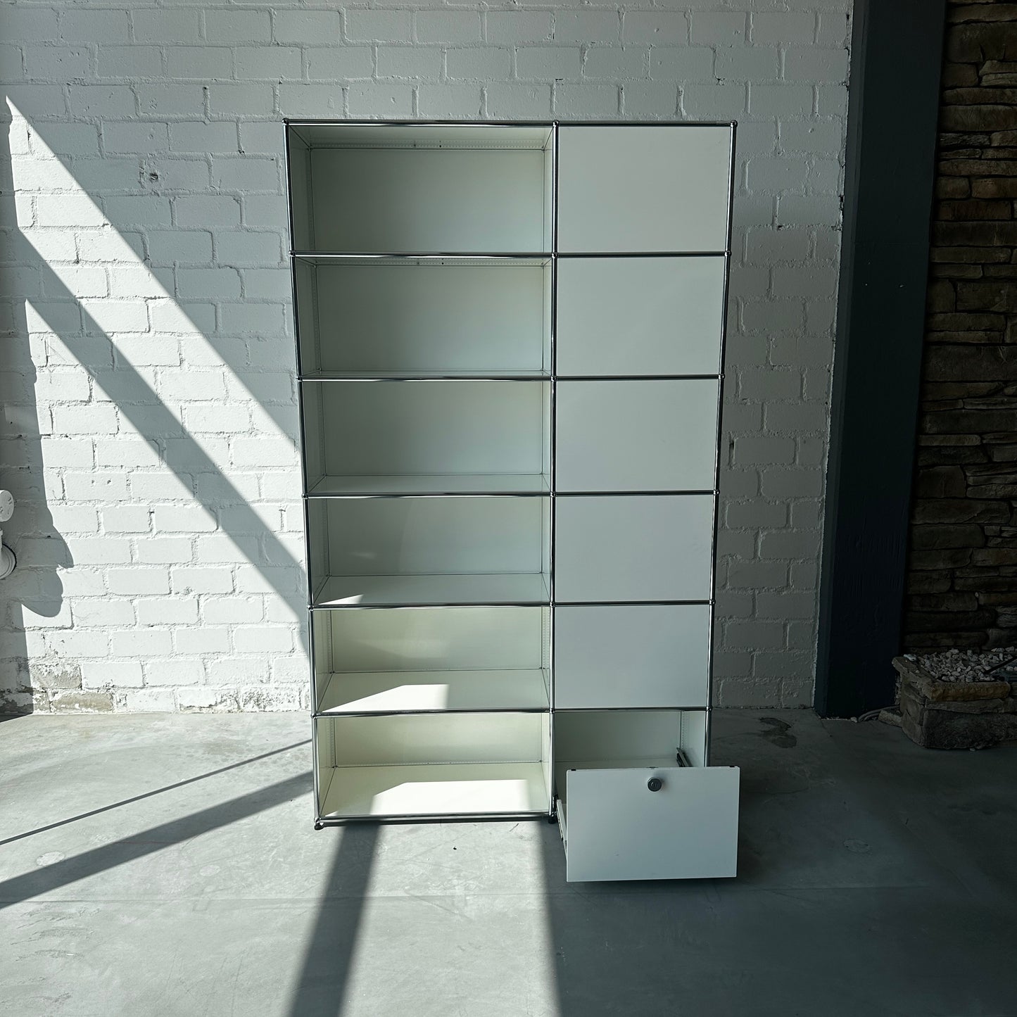 USM Haller Garderobe / Regal weiß 2x6