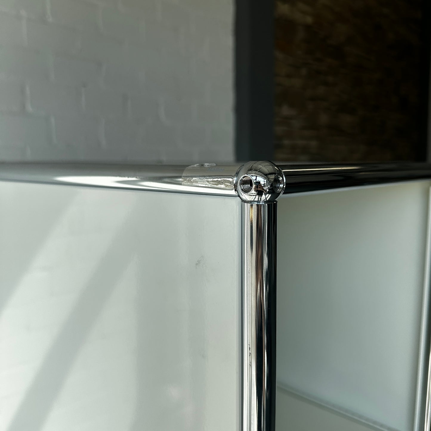USM Haller Garderobe / Regal weiß 2x6