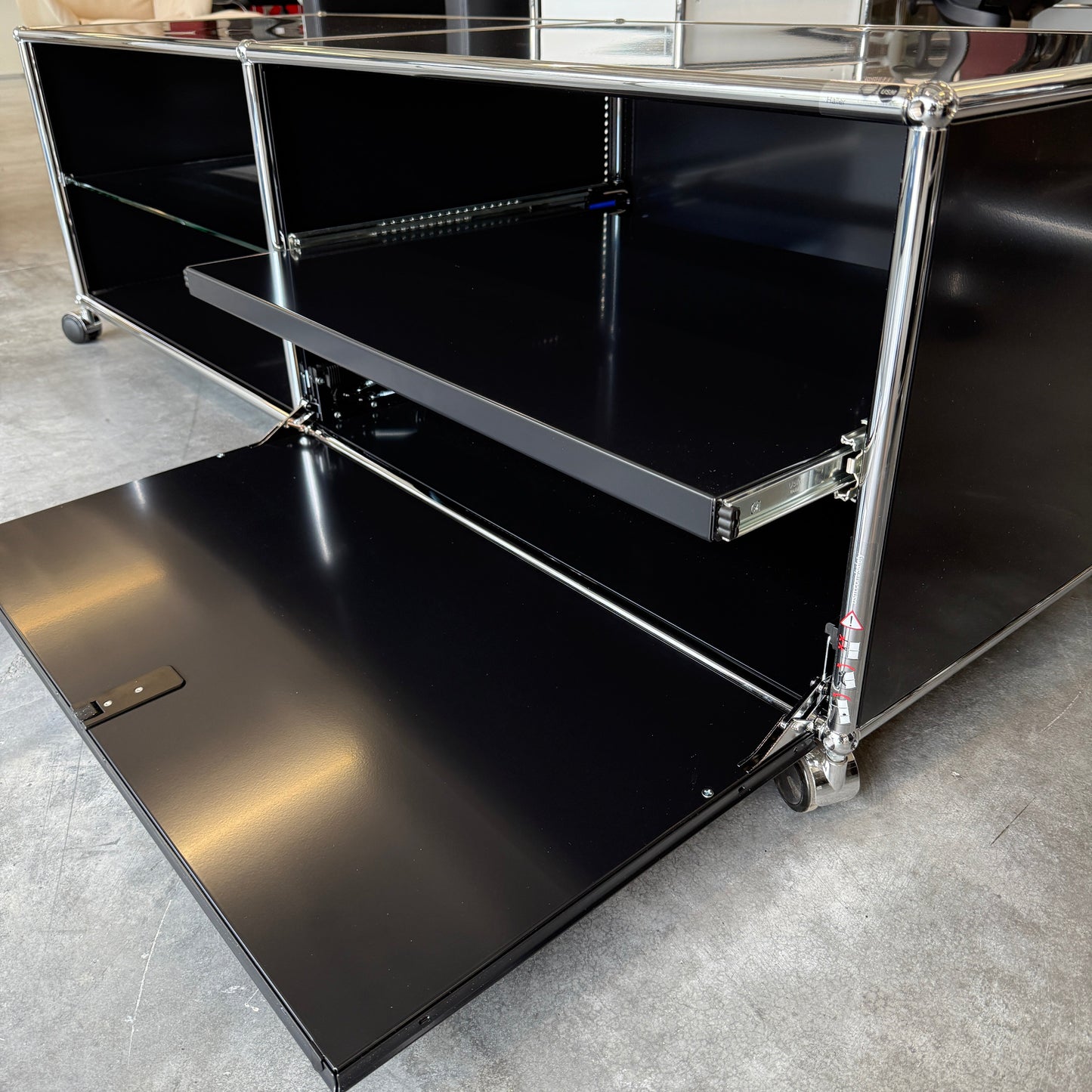USM Haller Lowboard 2x1 schwarz
