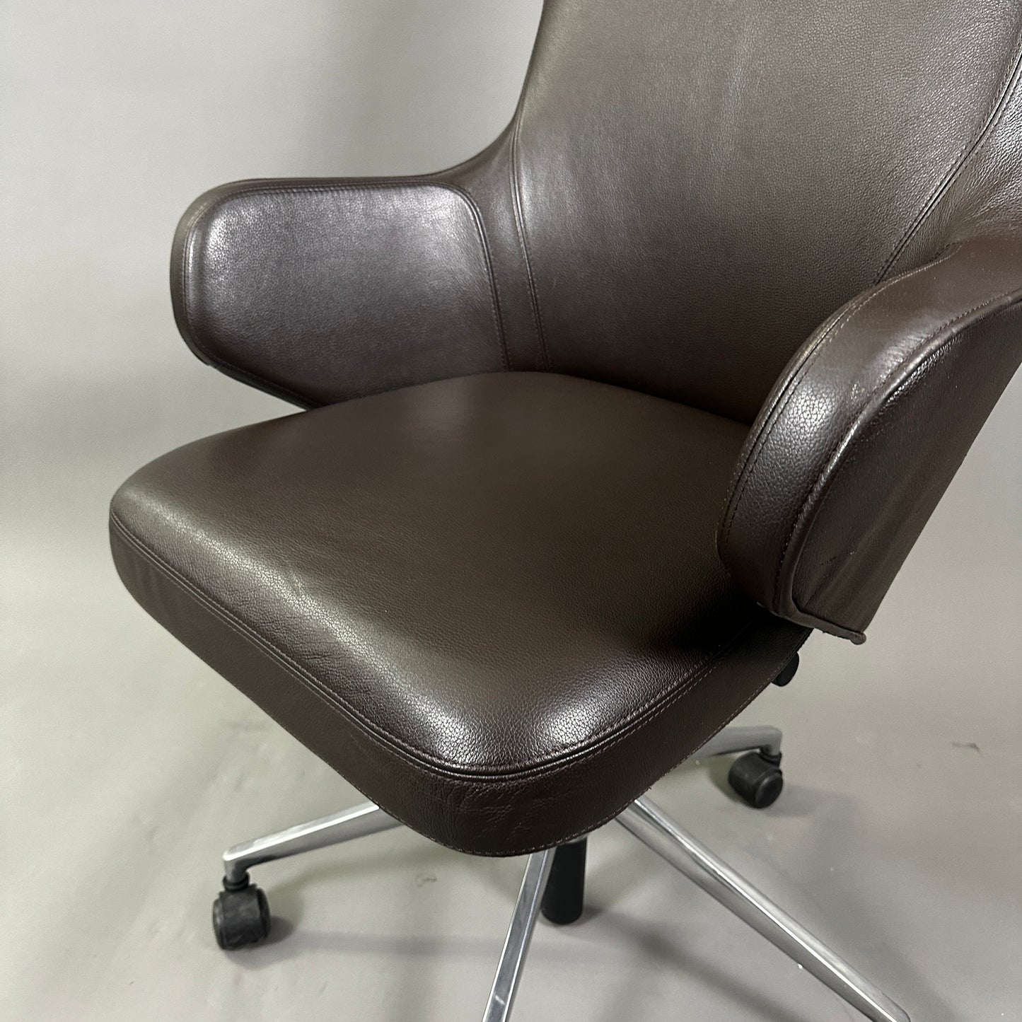 Vitra Grand Executive Highback Leder braun