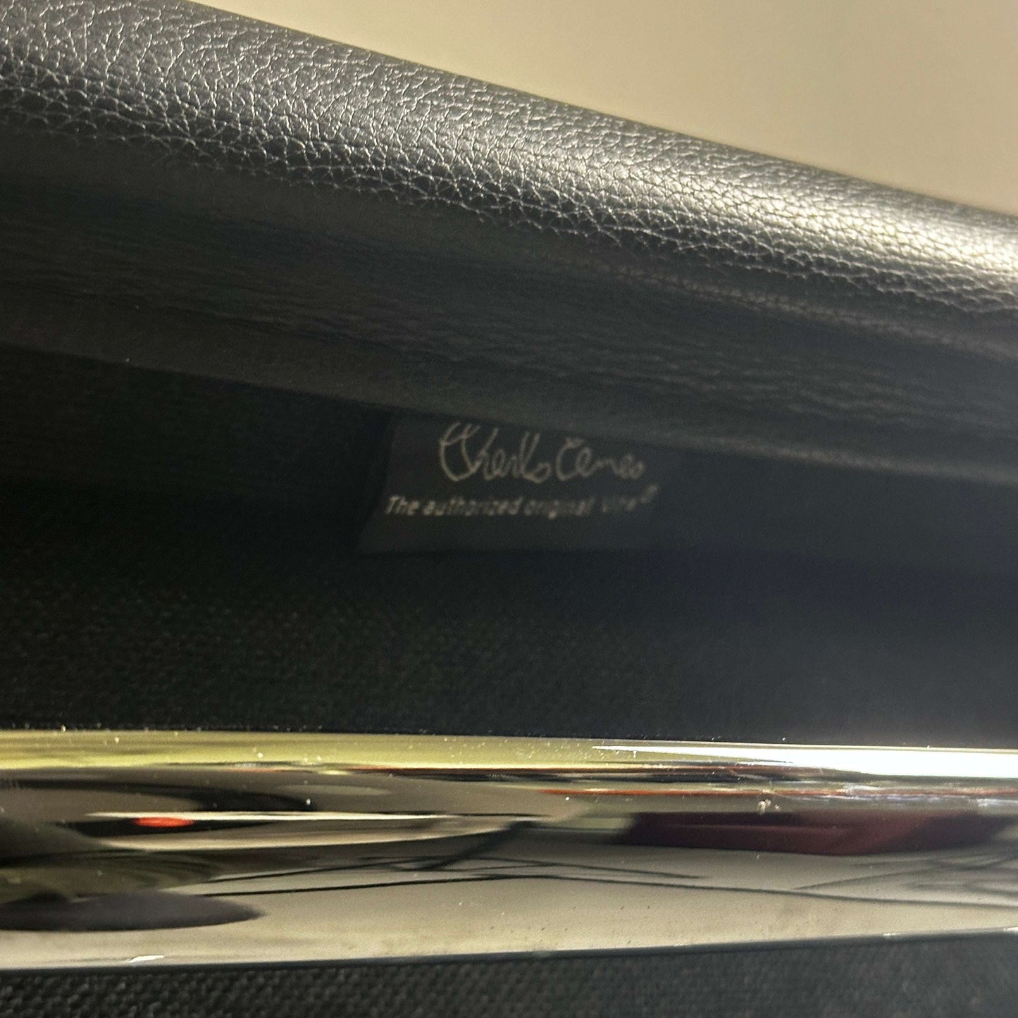 Vitra EA 117 Eames Alu Chair schwarzes Leder Chromgestell höhenverstellbar mit Rückneigemechanik