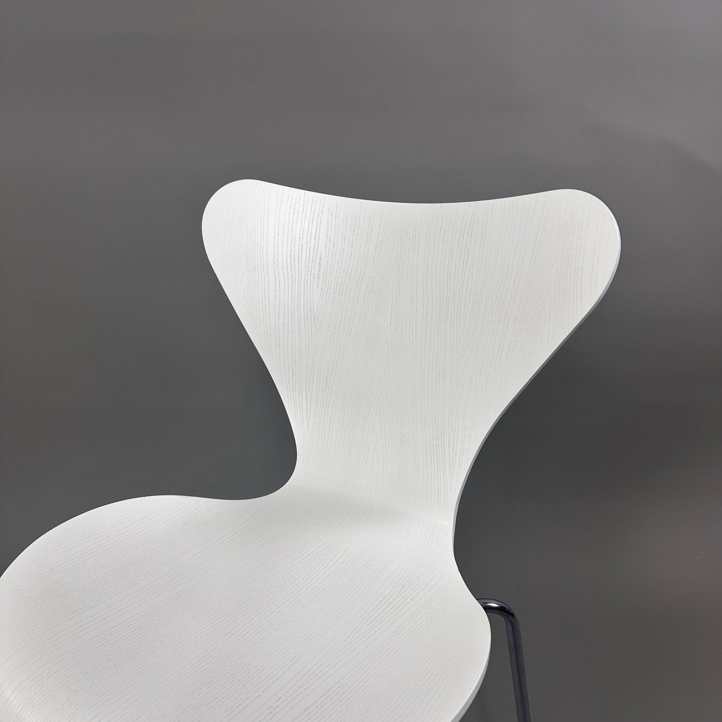 Fritz Hansen Serie 7 Stapelstuhl Holz weiß lasiert