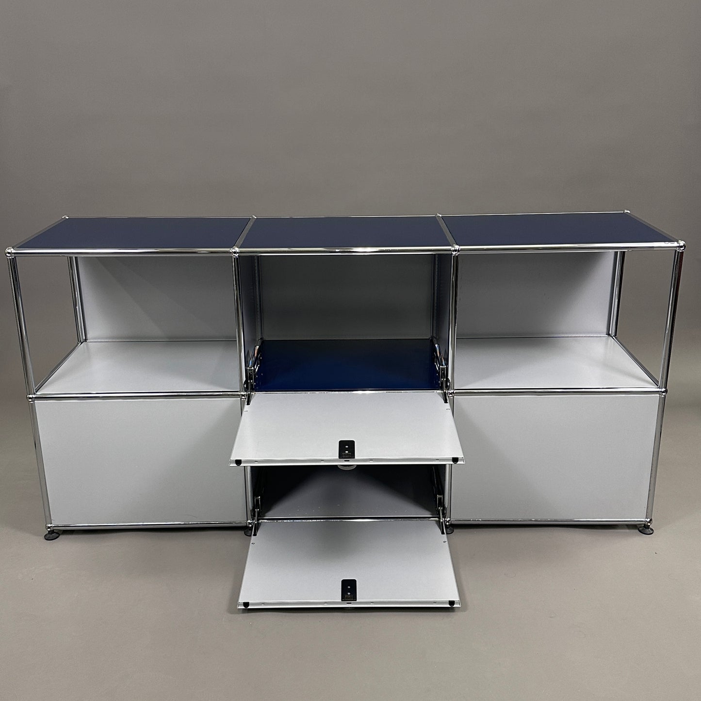 USM Haller Sideboard 3x2 mit 2 Klappen und 2 Registern