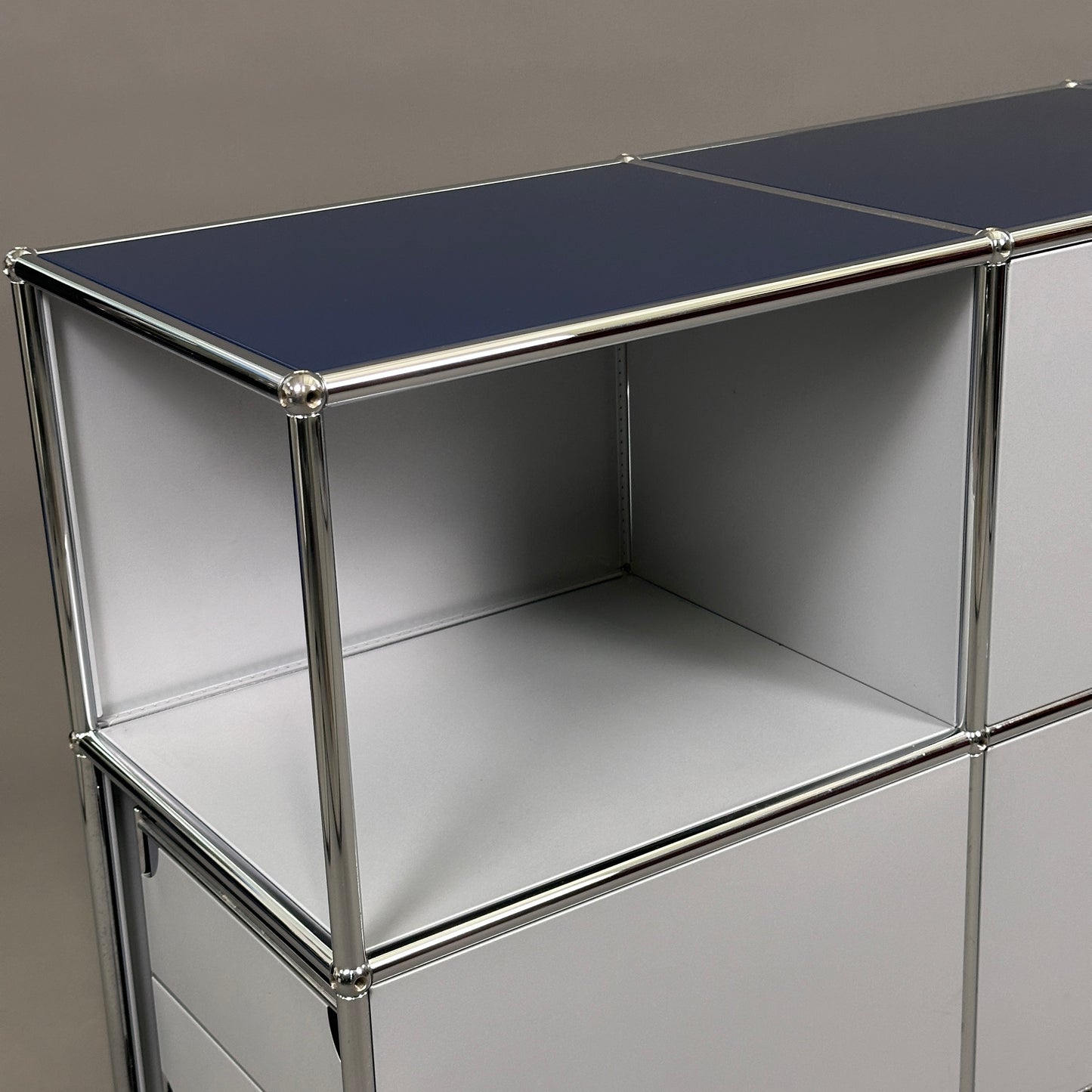 USM Haller Sideboard 3x2 mit 2 Klappen und 2 Registern