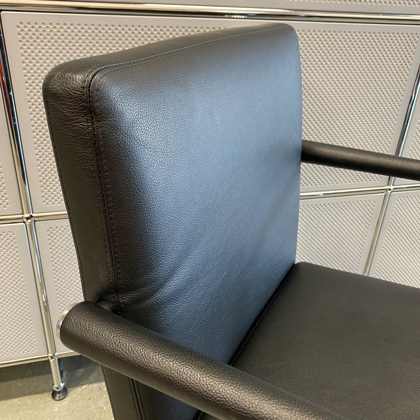 Vitra Visasoft Leder schwarz