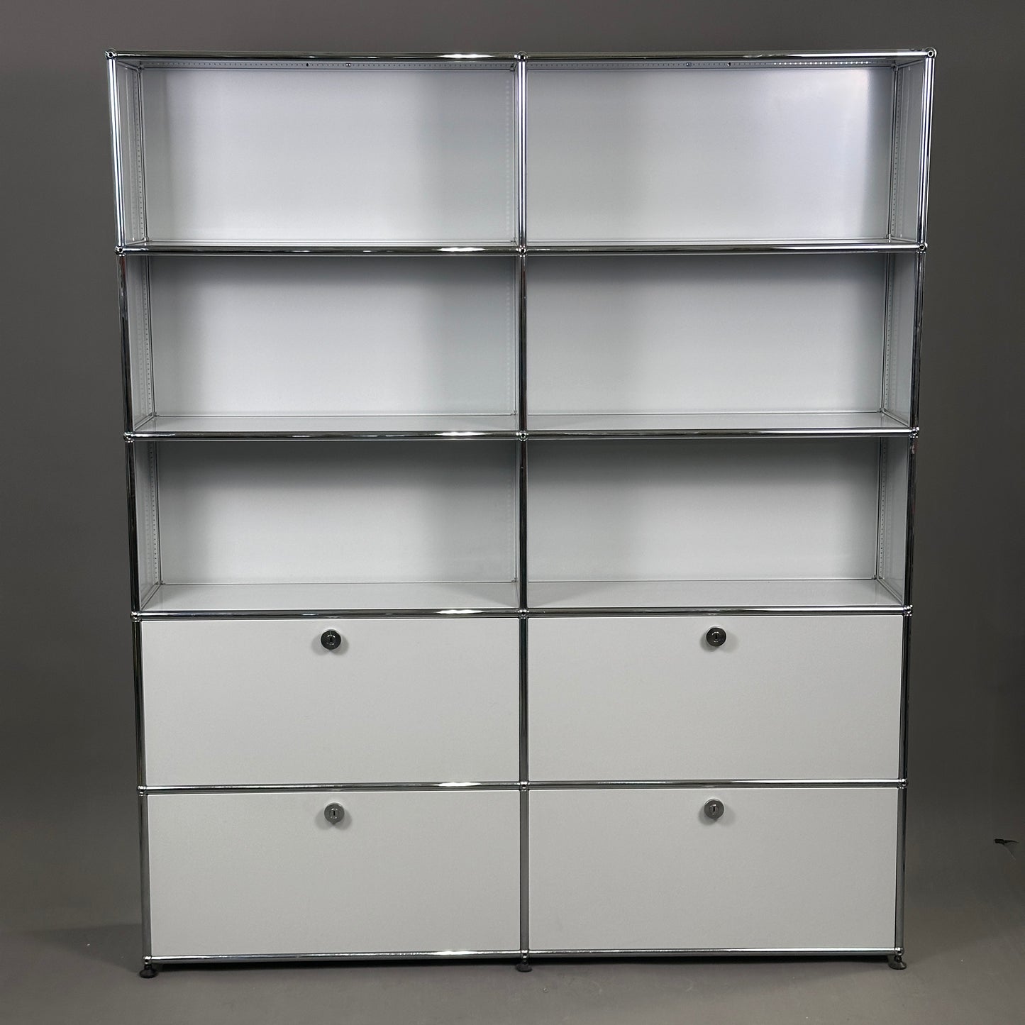 USM Haller Highboard 2x5 lichtgrau 4 Klappen