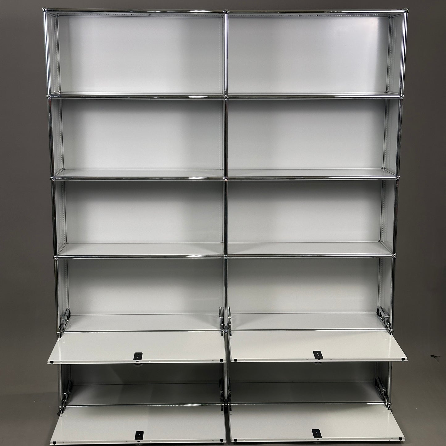 USM Haller Highboard 2x5 lichtgrau 4 Klappen