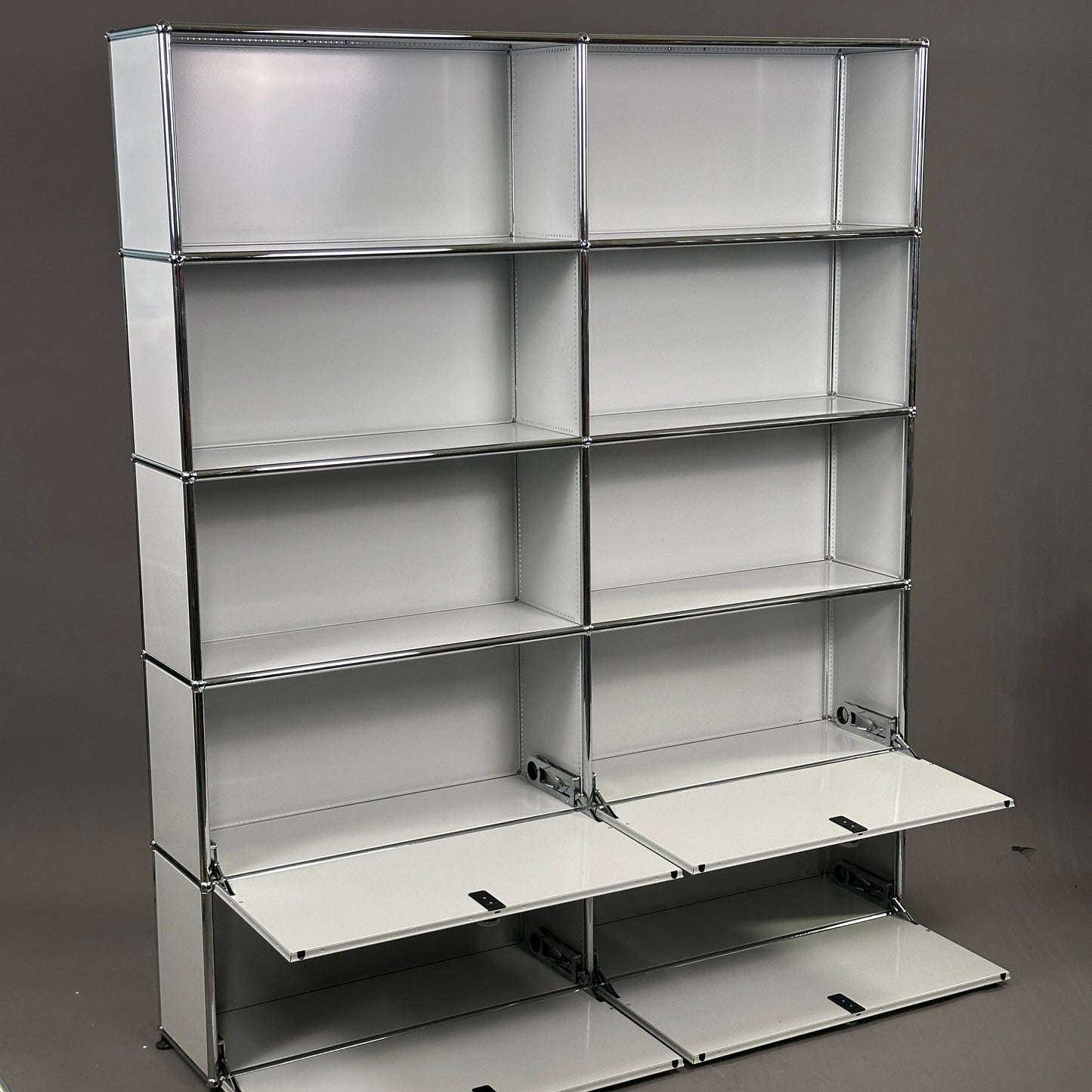 USM Haller Highboard 2x5 lichtgrau 4 Klappen