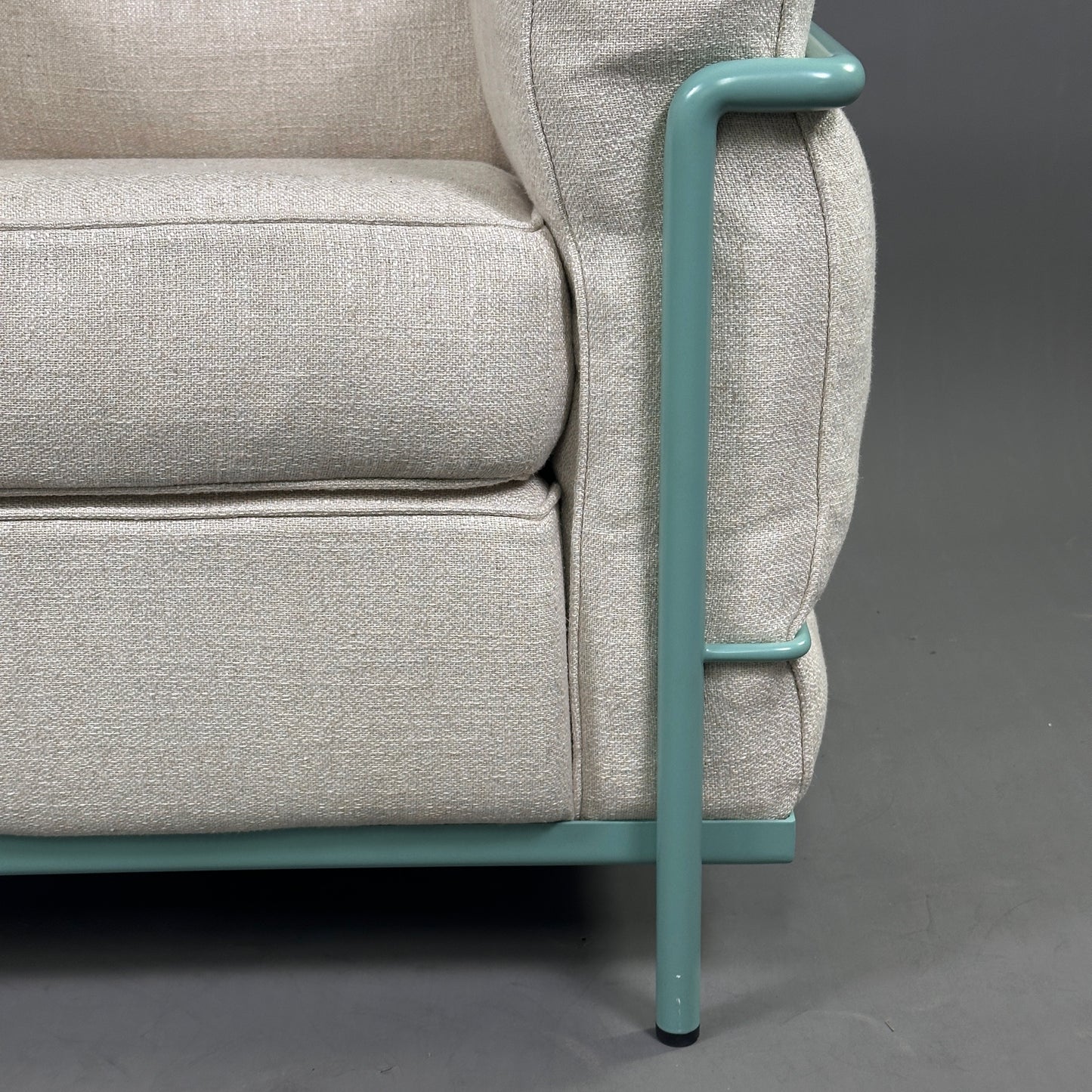 Cassina LC2 Sessel Stoff Leinen beige Gestell türkis