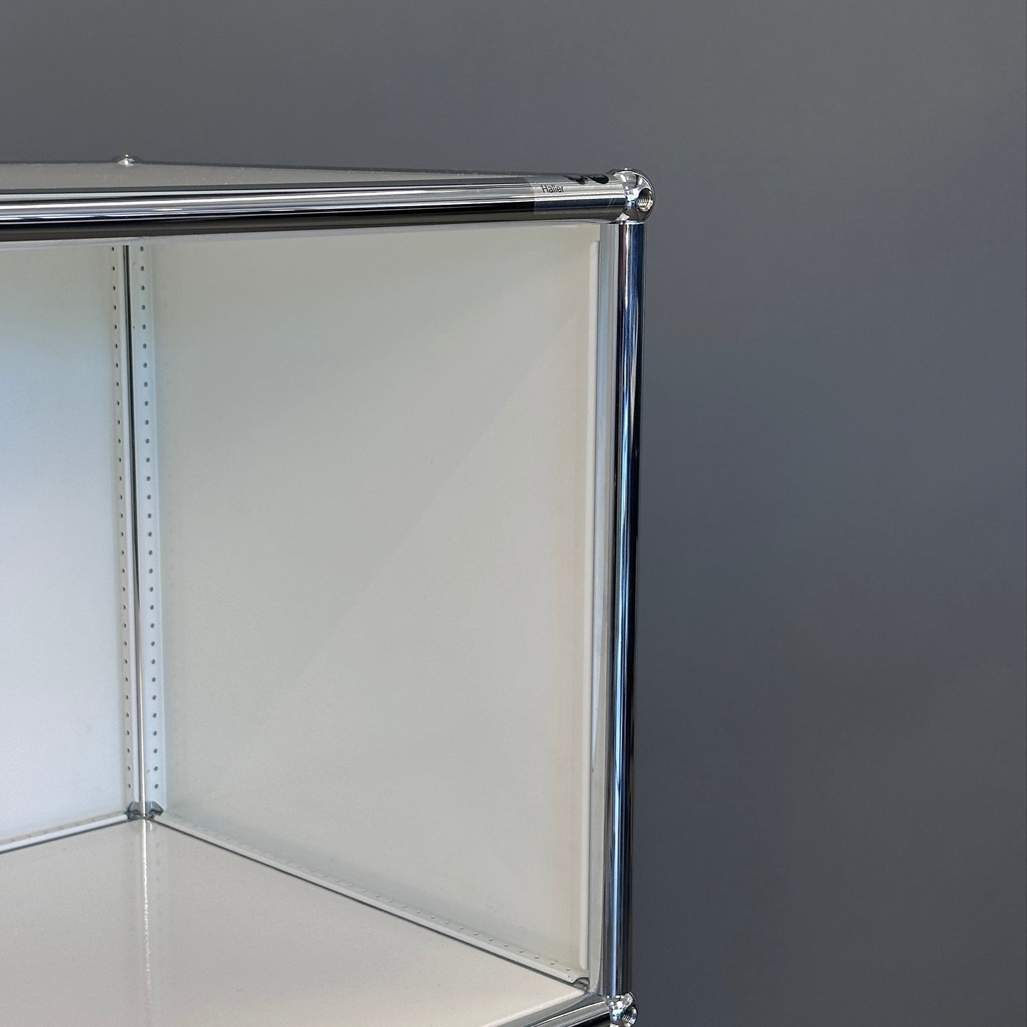 USM Haller Highboard 1x3 weiß mit 2 Klappen (1. Gen.)