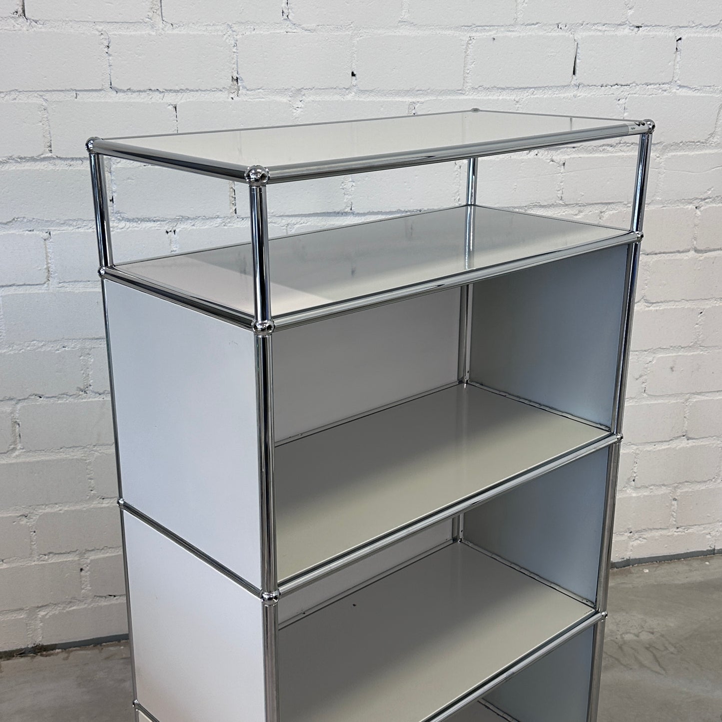USM Haller Highboard 1x4 lichtgrau offen (1. Gen.)