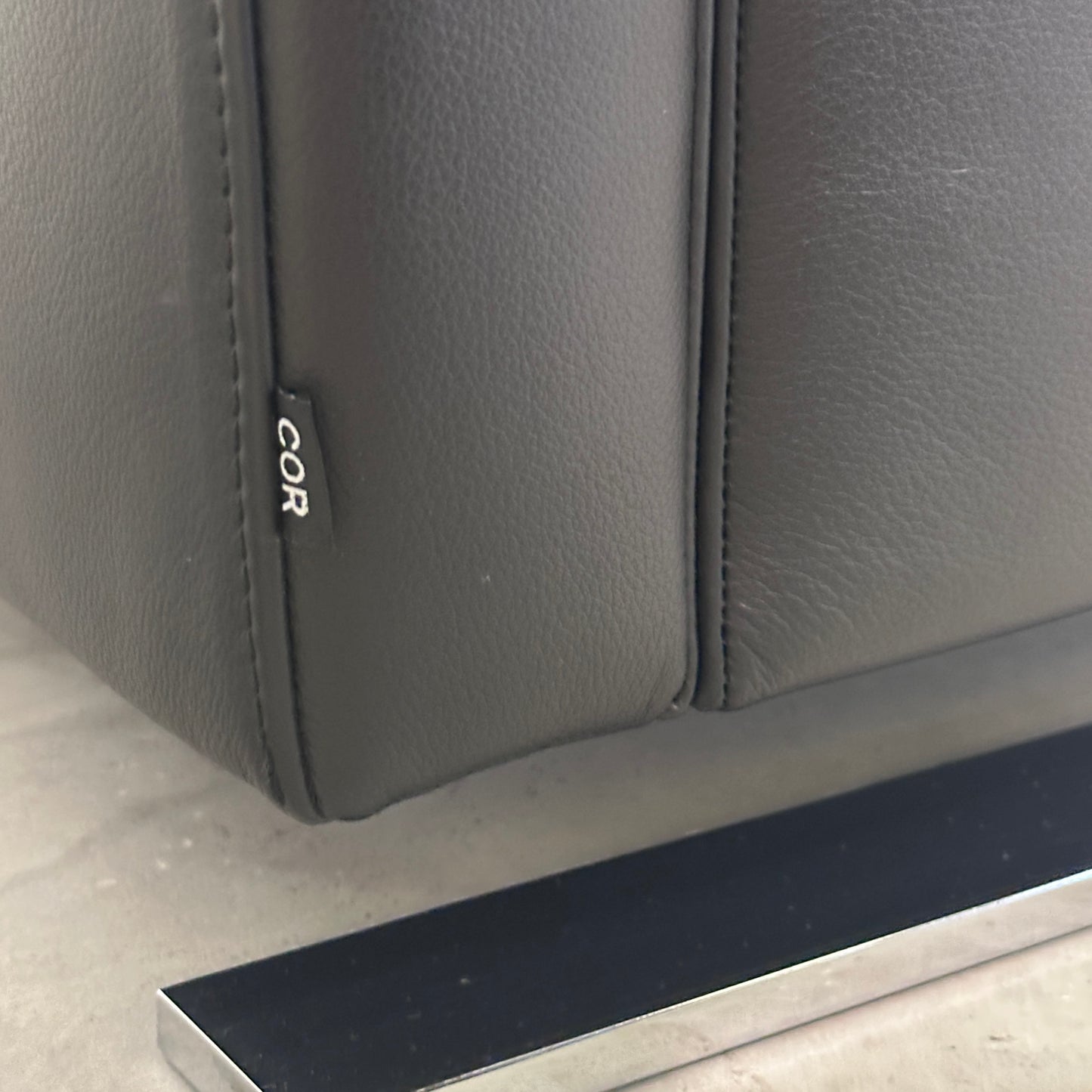 COR Quant Sessel Leder schwarz