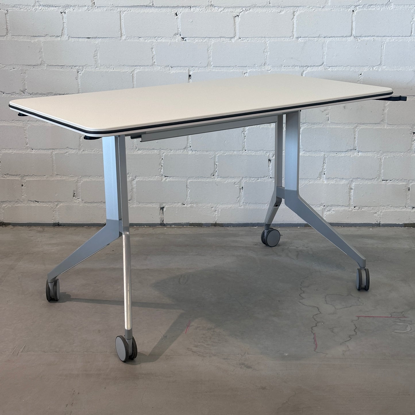 Haworth Klapptisch/Besprechungstisch Planes 120x65x74cm