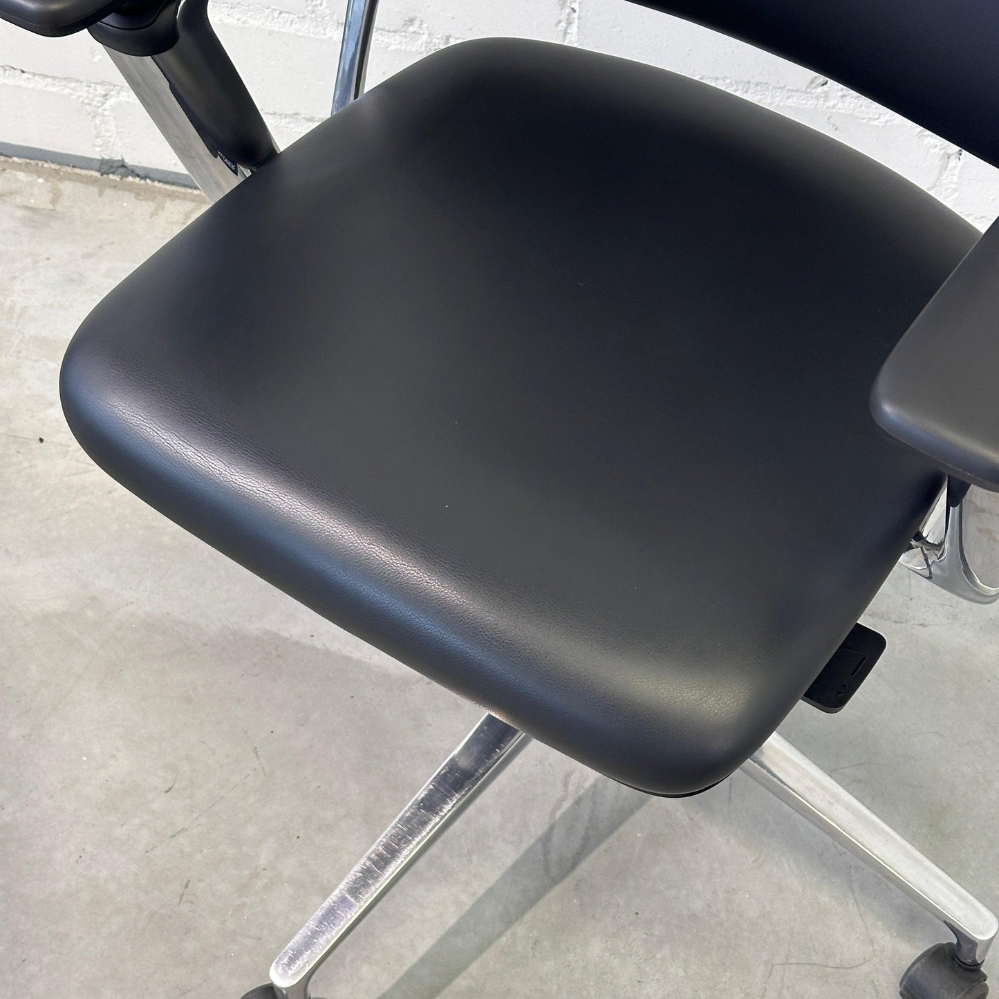 Klöber Connex2 CNX90 Leder schwarz