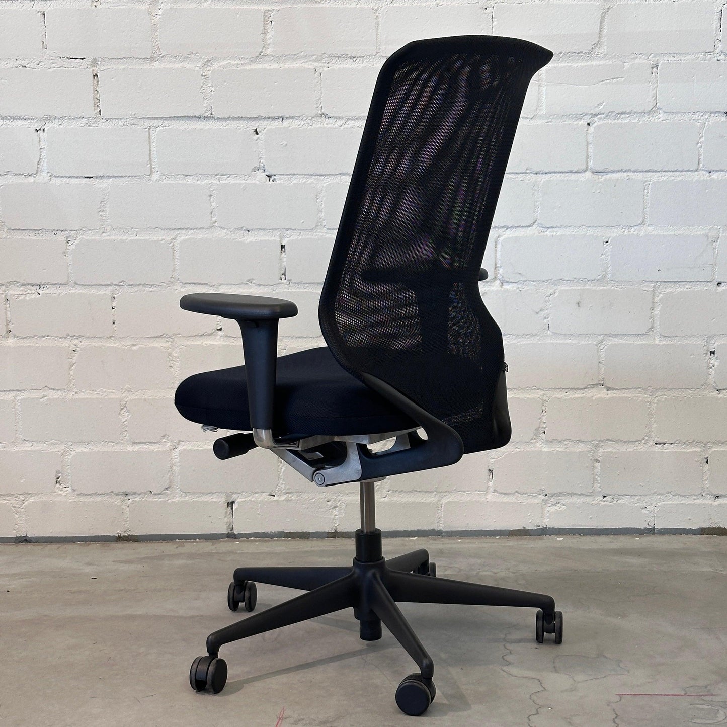 Vitra Medapro Bürostuhl schwarz