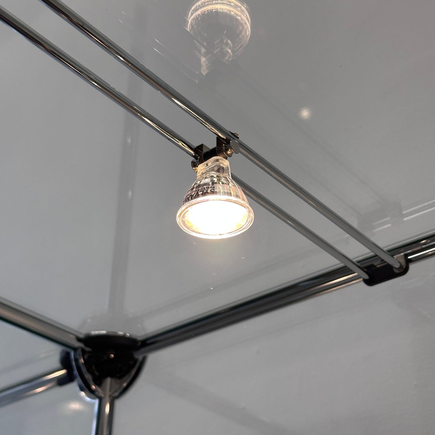 USM Haller Vitrine Halogen Beleuchtung Glas schwarz innenbeleuchtet