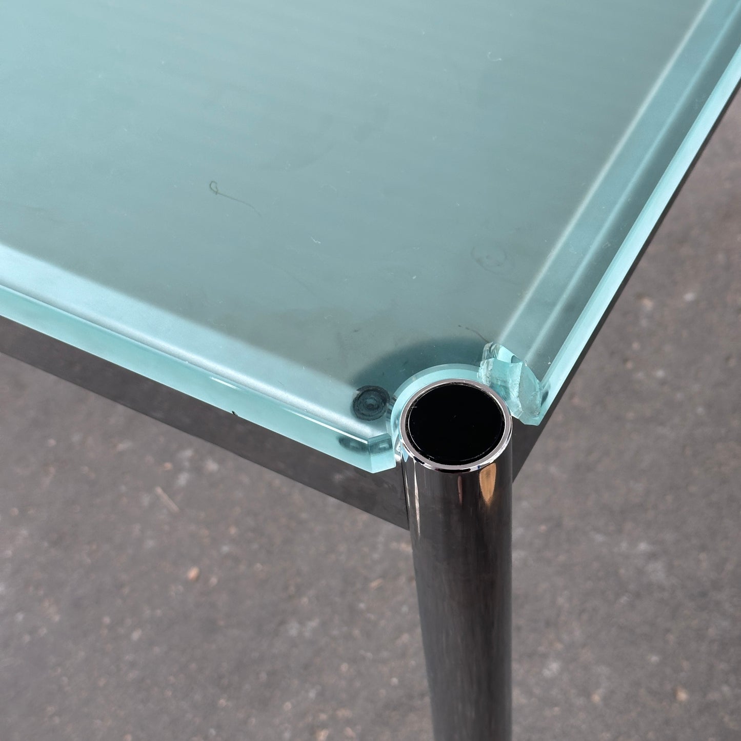 USM Haller Tisch 200x100cm Glas satiniert (B-Ware)
