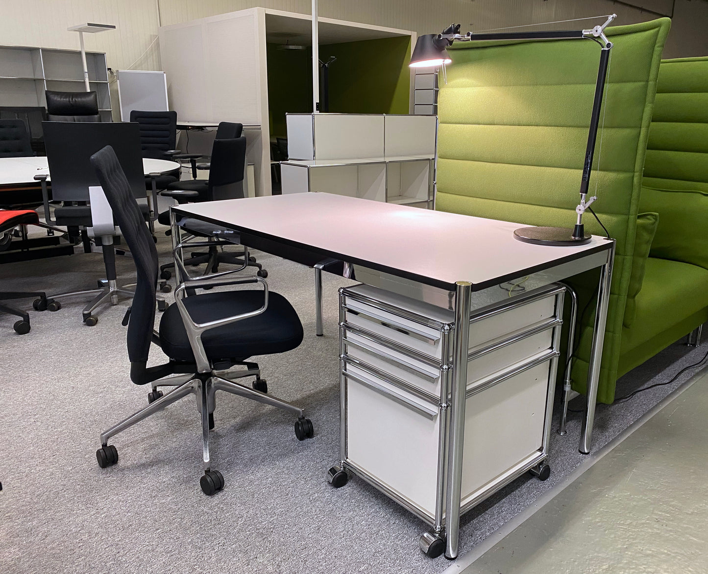 USM Haller Tisch 150 x 75cm