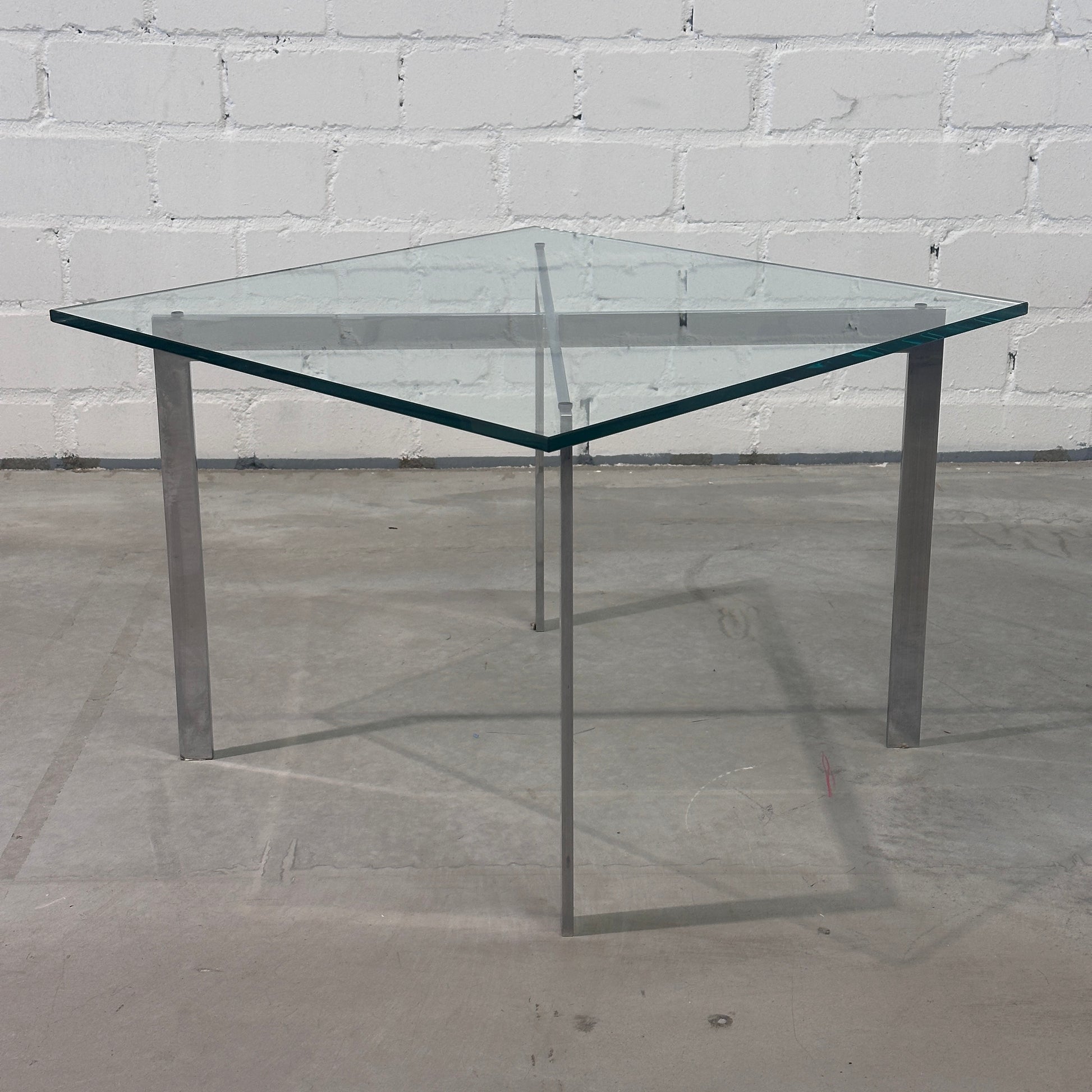 Knoll International Barcelona Couchtisch klein