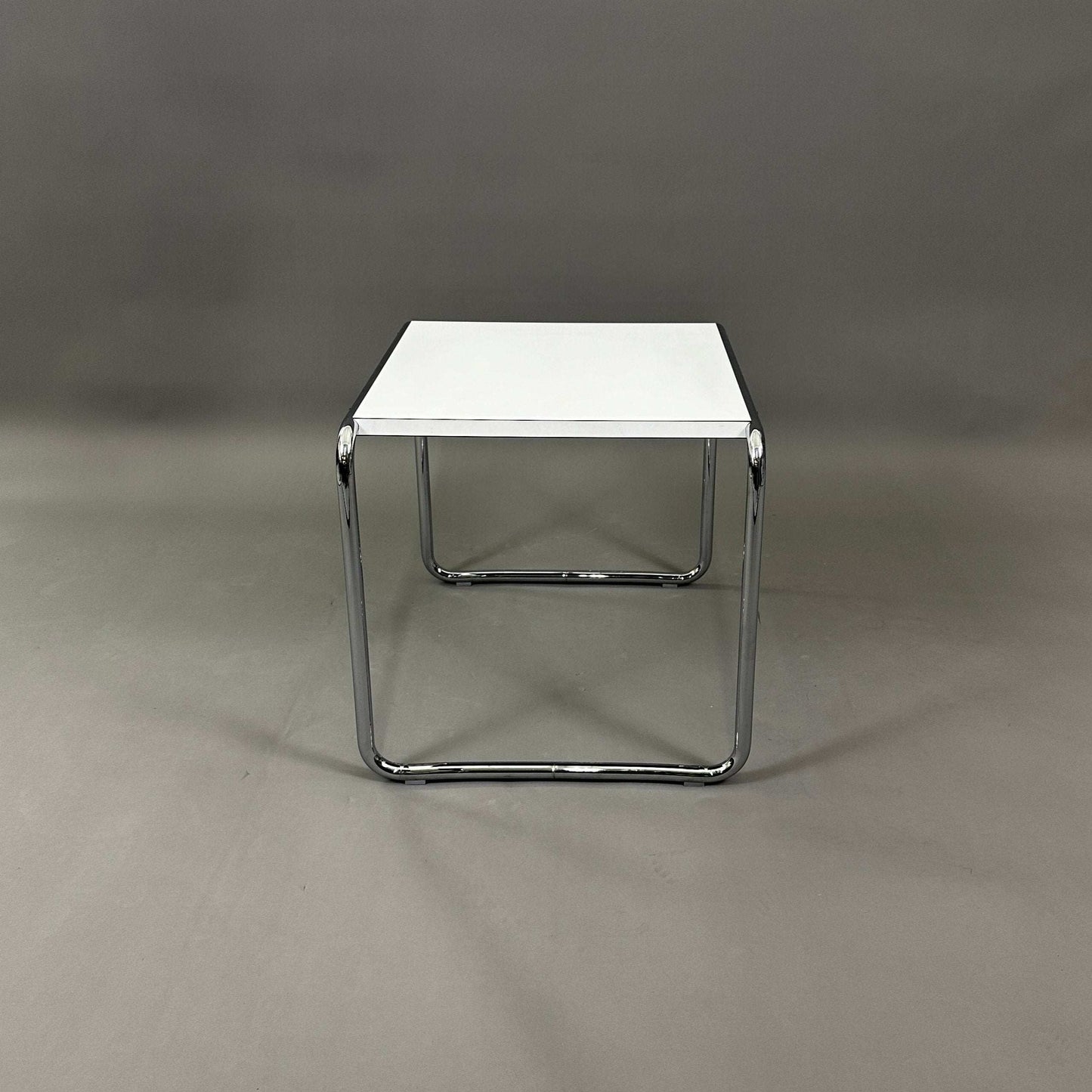 Knoll Breuer Laccio side table with white lacquered top and chrome-plated steel tubular frame