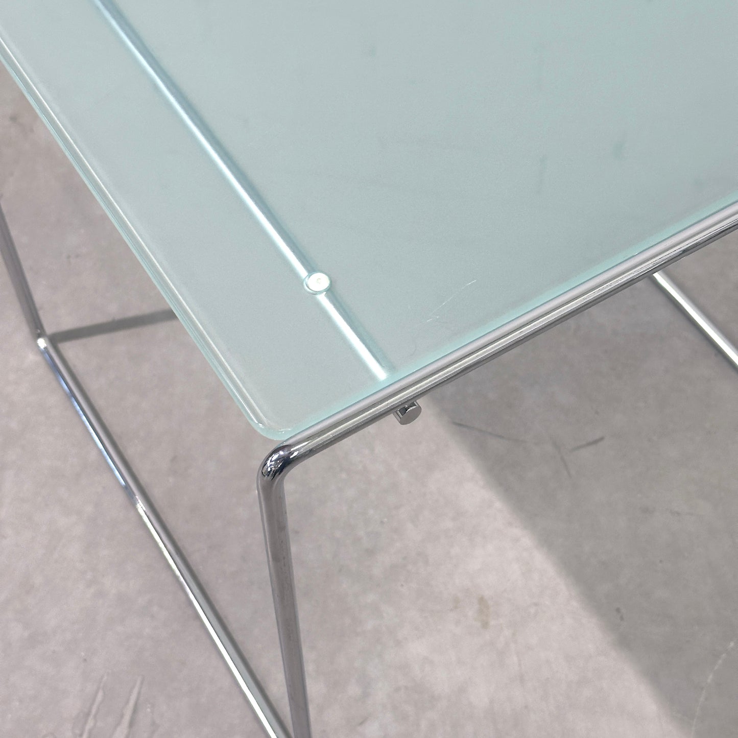 Cassina Marcel T Beistelltisch Glas