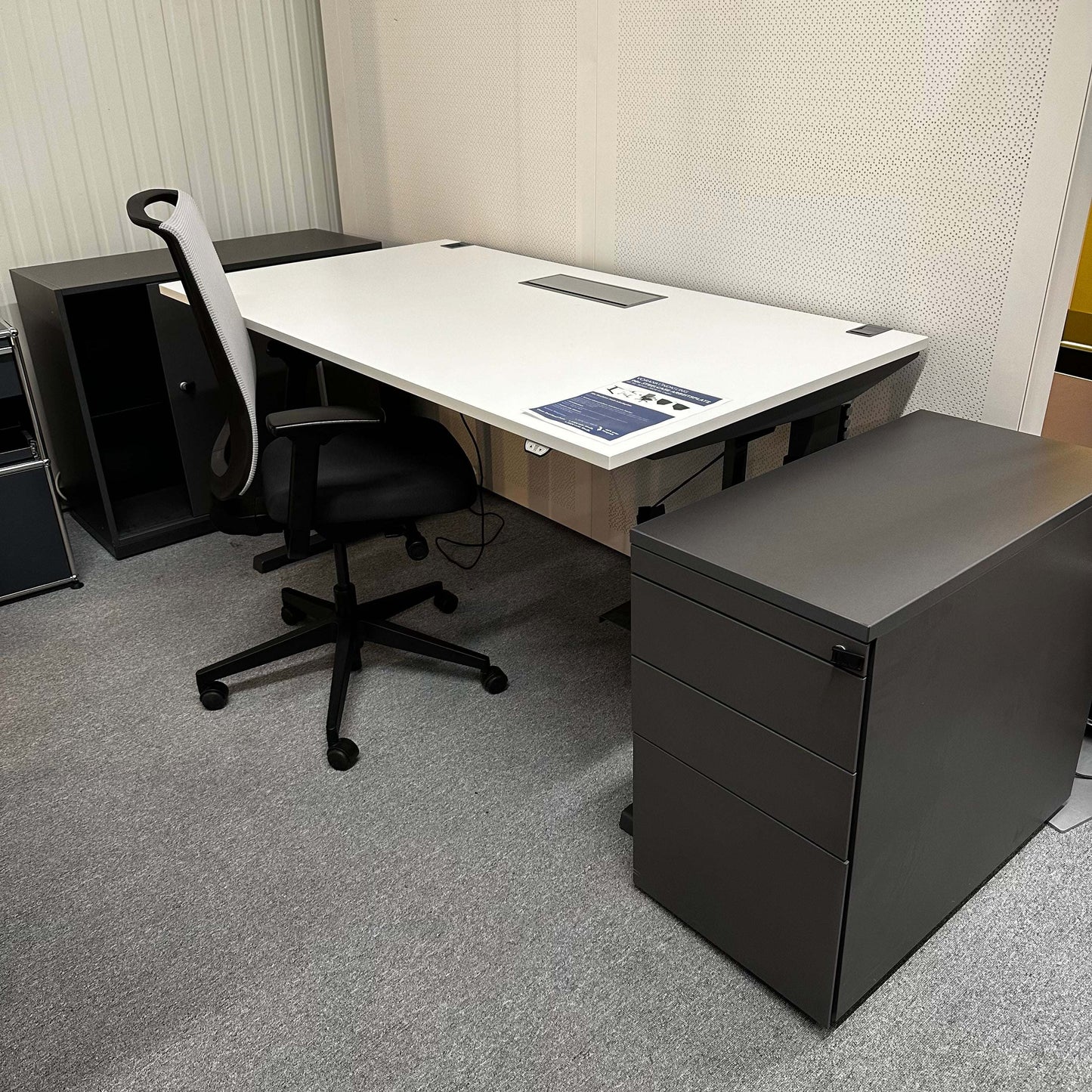 Steelcase Activa Lift electric height adjustable desk 160x80cm white top anthracite frame with office chair and cabinet