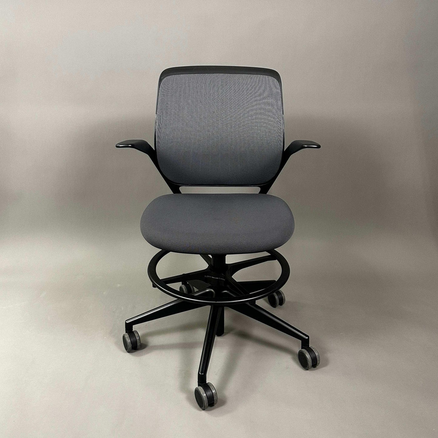 Steelcase Cobi flexible desk and conference chair with adjustable height and graphite fabric seat and mesh backrest