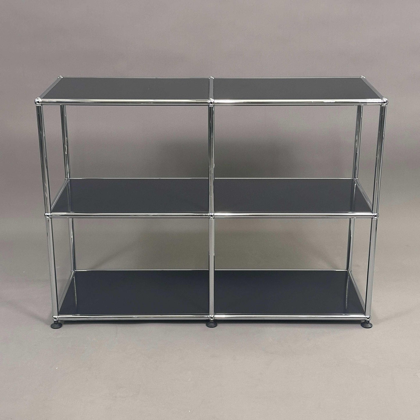 USM Haller 2x2 schwarzes Regal mit unterlackiertem Glas und Chromrahmen, 103x83x53 cm, offen, top Zustand