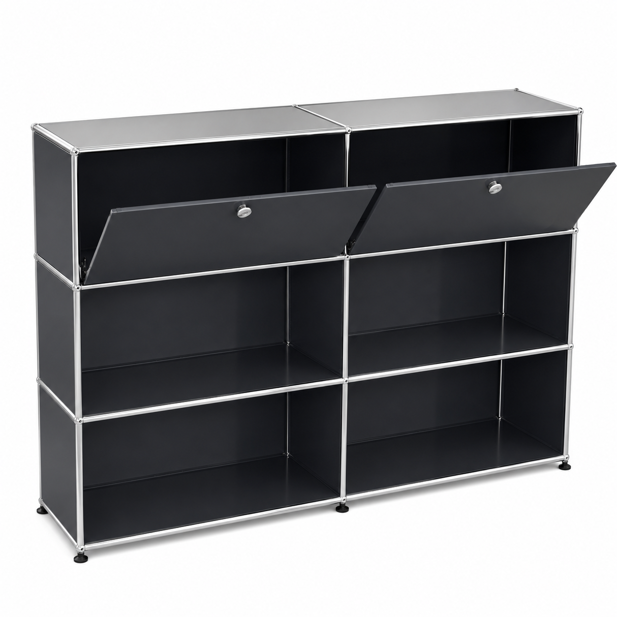 USM Haller 2x3 Highboard in anthrazitgrau mit zwei offenen Klappen und Chromgestell.