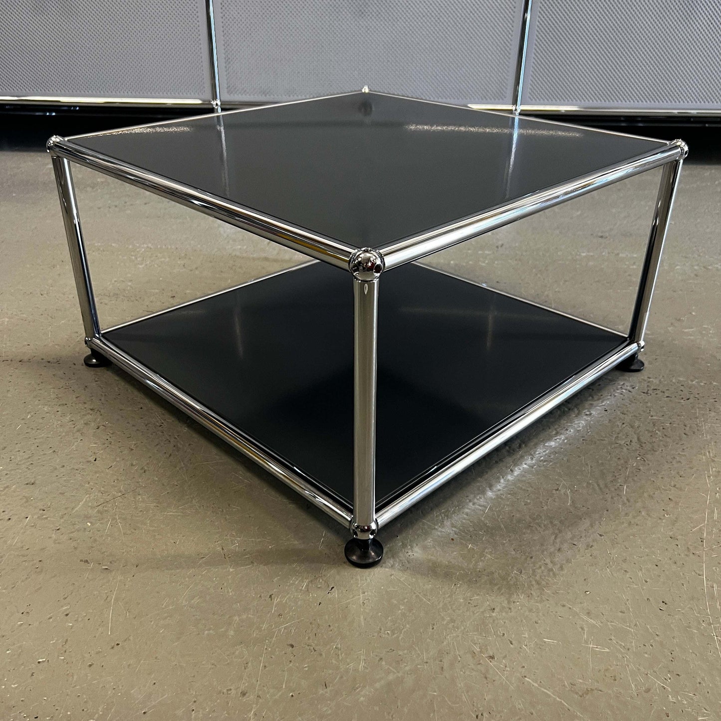 USM Haller Beistelltisch anthracite side table with chrome frame and black shelves, 53x53x30cm