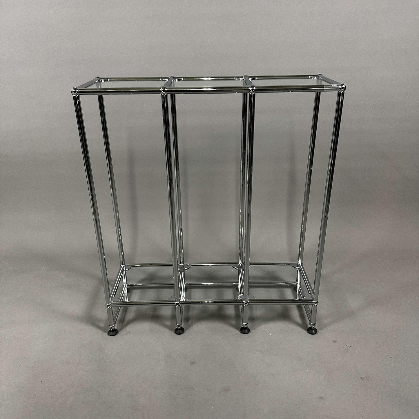 USM Haller Glasregal 3x2 aus Chrom mit sechs Glasplatten und Maßen 90x87x28 cm