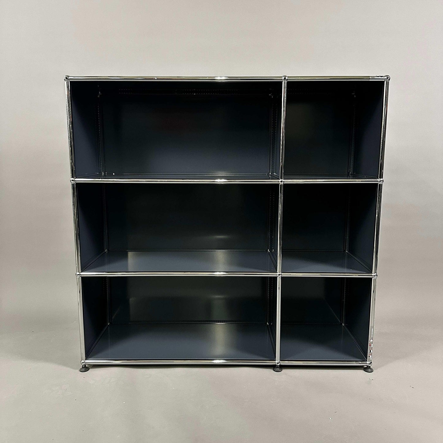 USM Haller Highboard 2x3 offen anthrazitgrau in Top Zustand mit 112x109x38 cm Maße