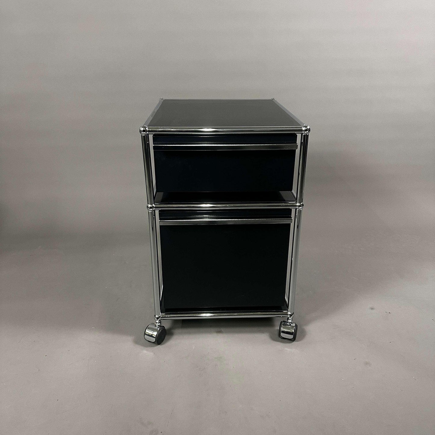 USM Haller Rollcontainer black with 2 drawers on wheels, graphite black finish, 42x61x53cm
