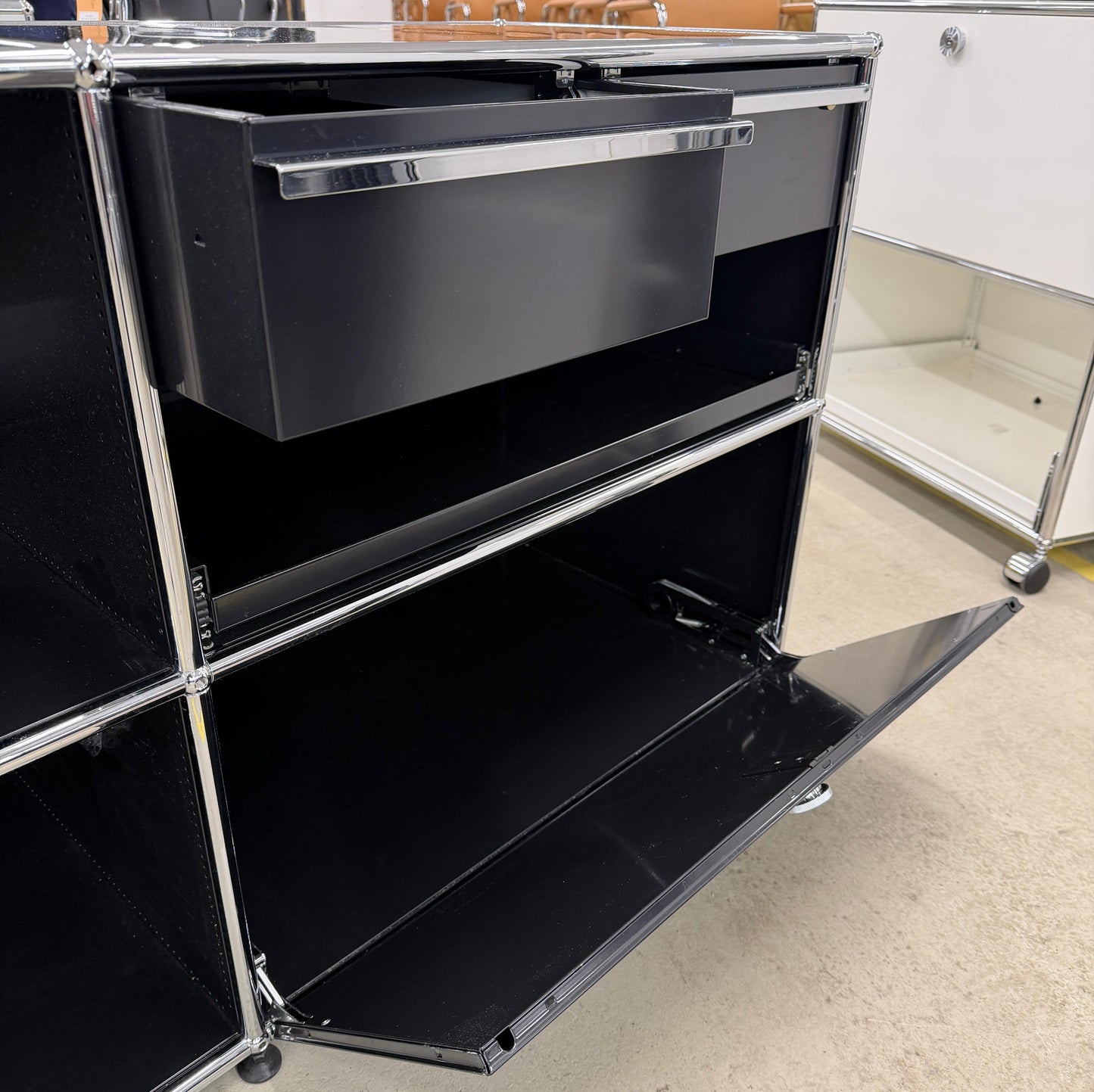 USM Haller Sideboard 2x2 schwarz 50cm Tiefe