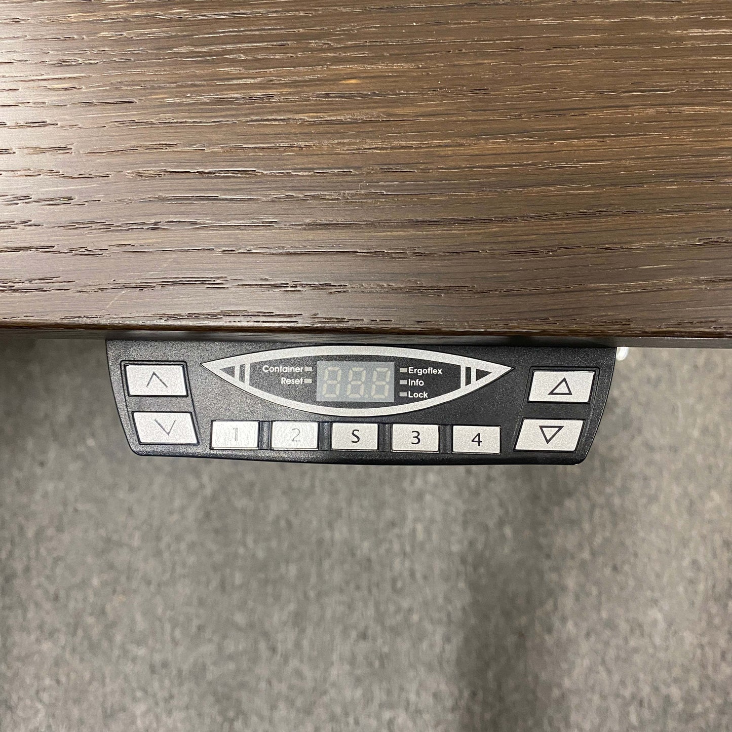 Electronic height adjustment control panel of Vario Change 200x100cm desk with smoked oak tabletop and T-foot frame
