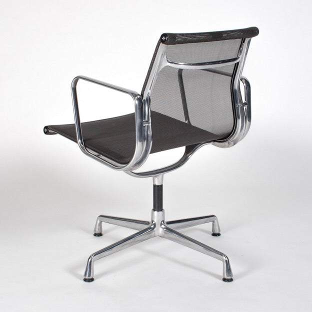 Vitra EA 108 swivel office chair in anthracite mesh with aluminum frame