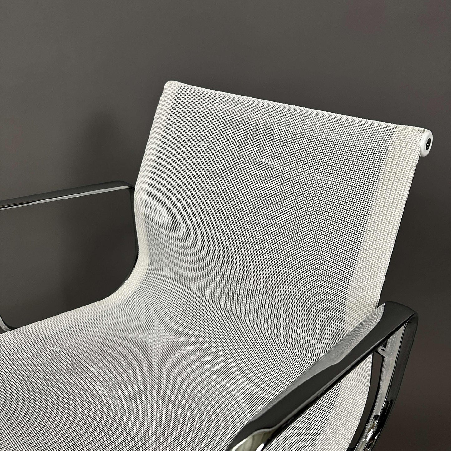 Vitra EA 108 Netz weiß