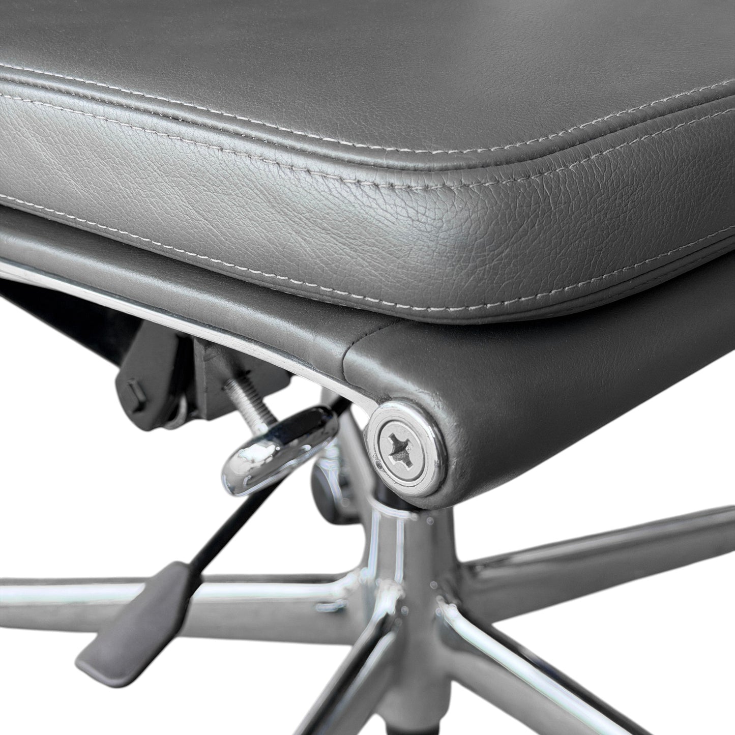 Vitra EA 217 Bürostuhl in grauem Leder mit verstellbarer Sitzhöhe und Chromfuß.