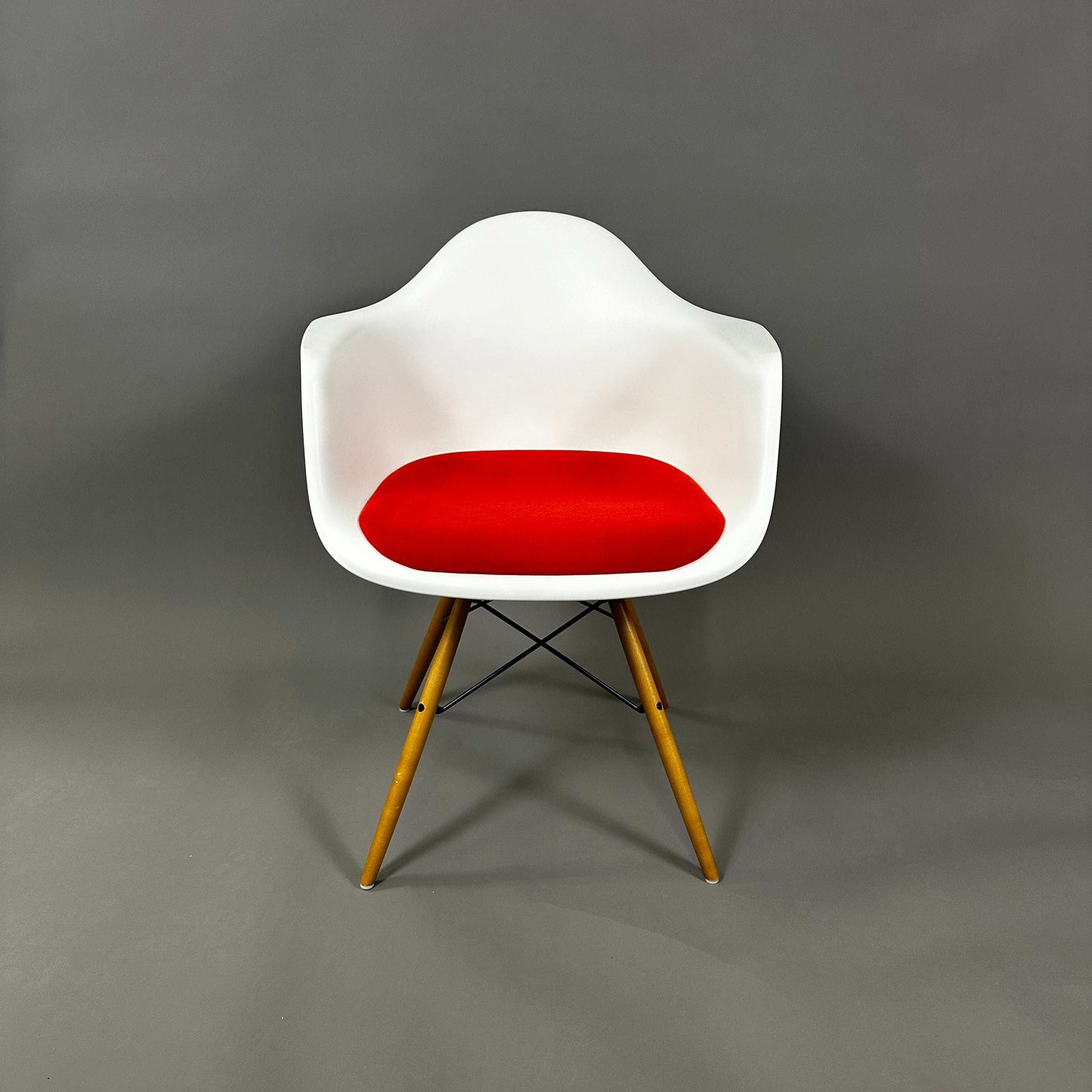 Vitra Eames Plastic Chair gebraucht