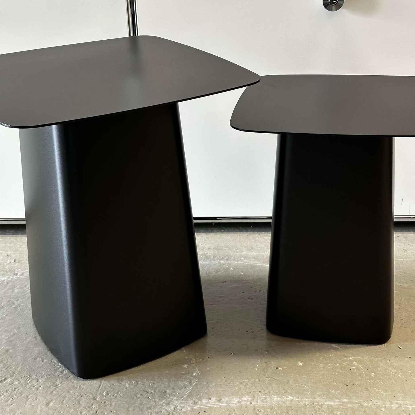 Black Vitra Metal Side Tables in sizes M and S with matte finish, modern indoor and outdoor metal side tables